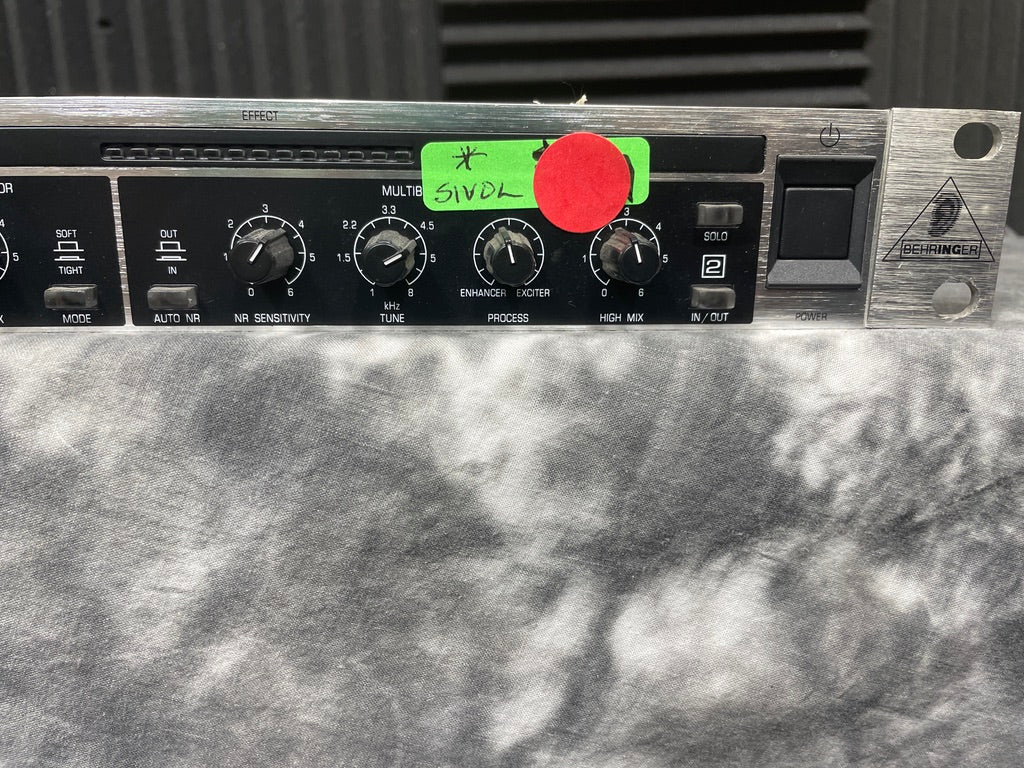 Behringer Ultrafex Pro- Multi Band Enhancer / Exciter EX3200