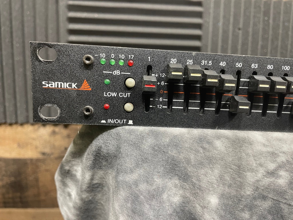 Samick EQ-131 - 31 band EQ