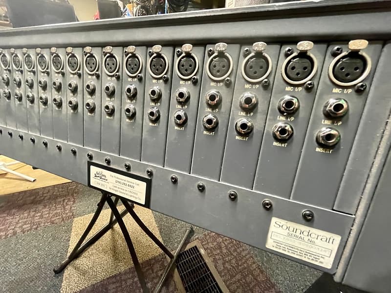 Soundcraft Delta 200