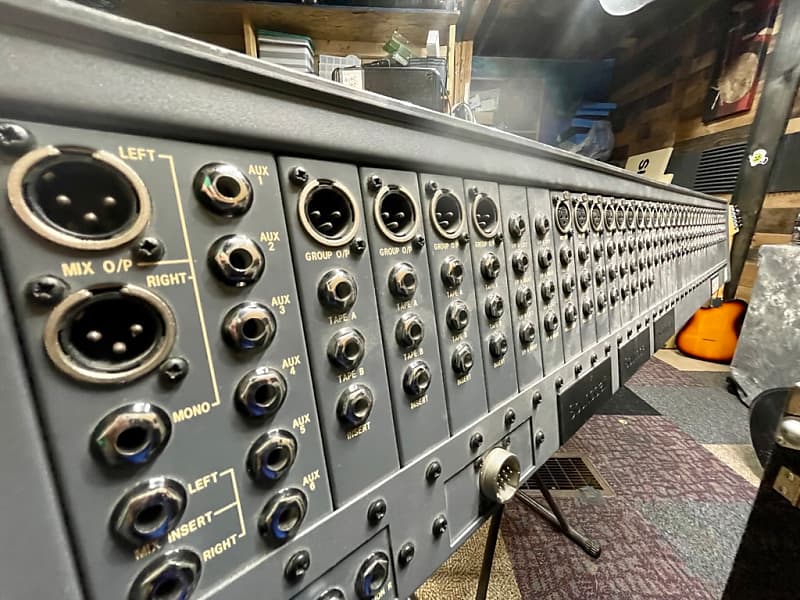 Soundcraft Delta 200