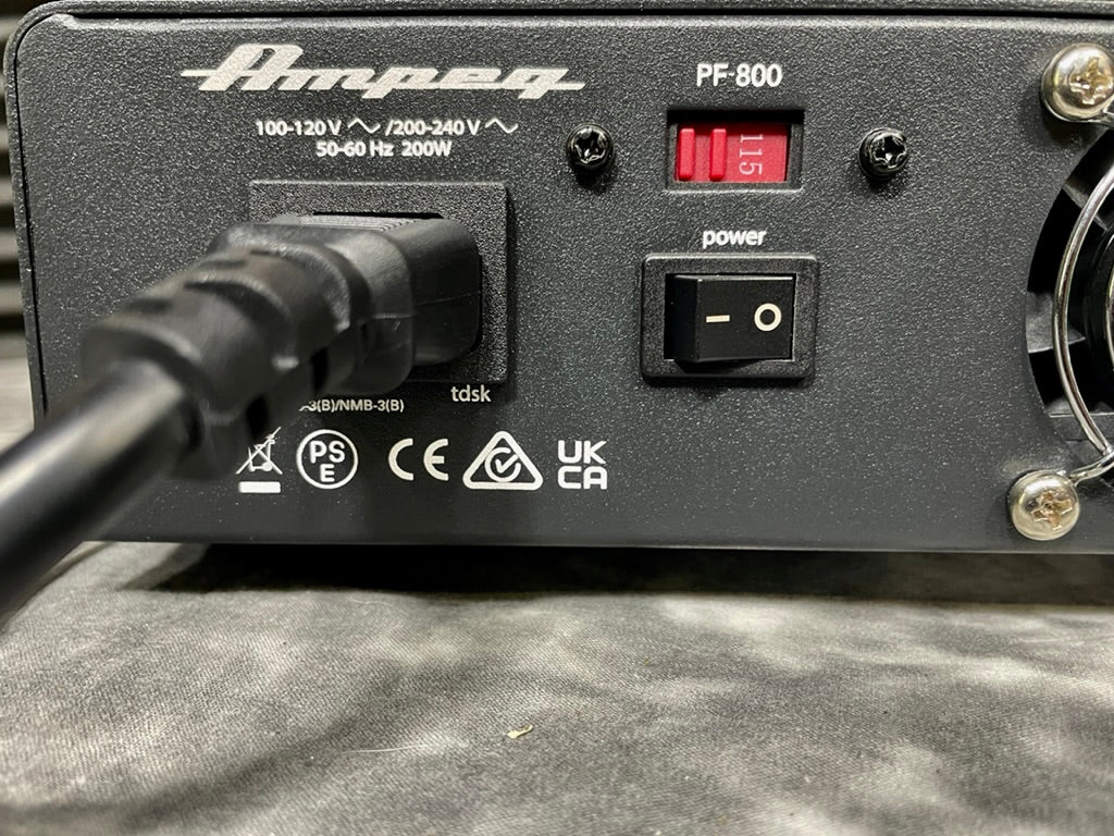 Ampeg PF-800 Portaflex 800-Watt Bass Amp Head