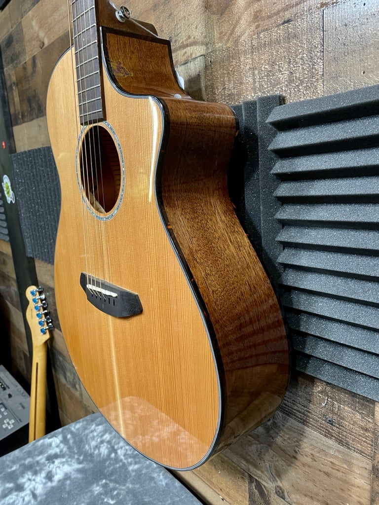 Breedlove Pursuit Concert CE - Natural